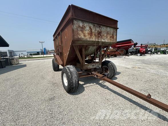 M&W 300B Прицепы перегрузчики зерна