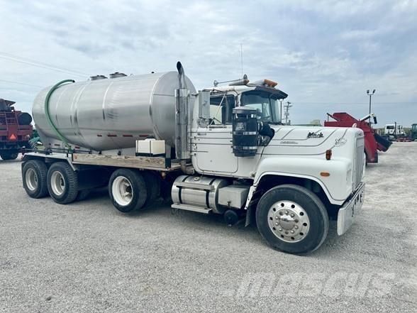 Mack RS600L Строительная техника - Другие