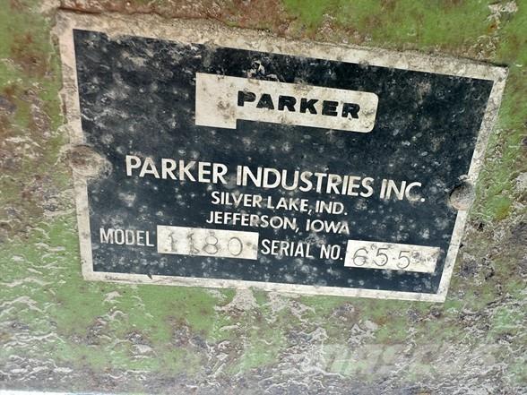 Parker 1180 Прицепы перегрузчики зерна