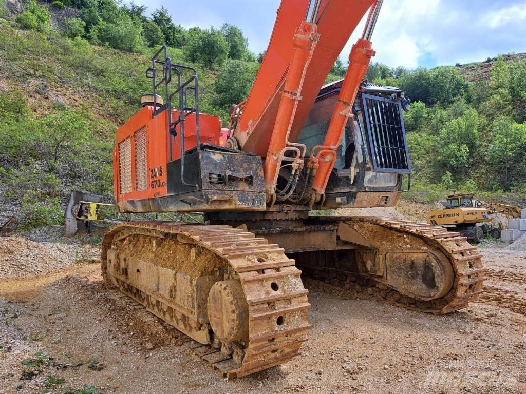 Hitachi ZX670ICH-5B Гусеничные экскаваторы