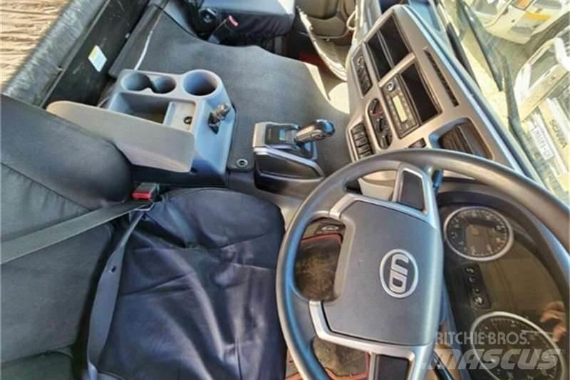 UD TRUCKS QUESTER Специальные грузовики