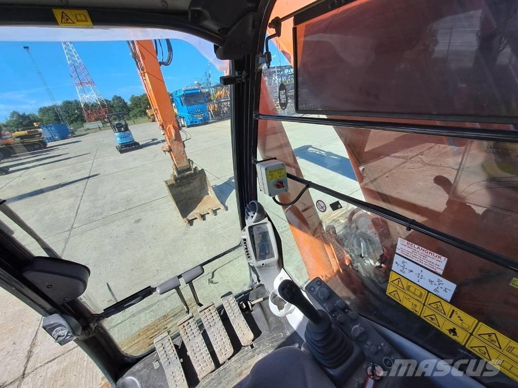 Hitachi ZX210LC-6 Гусеничные экскаваторы
