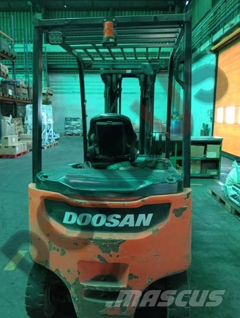Doosan B 30 X-7 Электропогрузчики