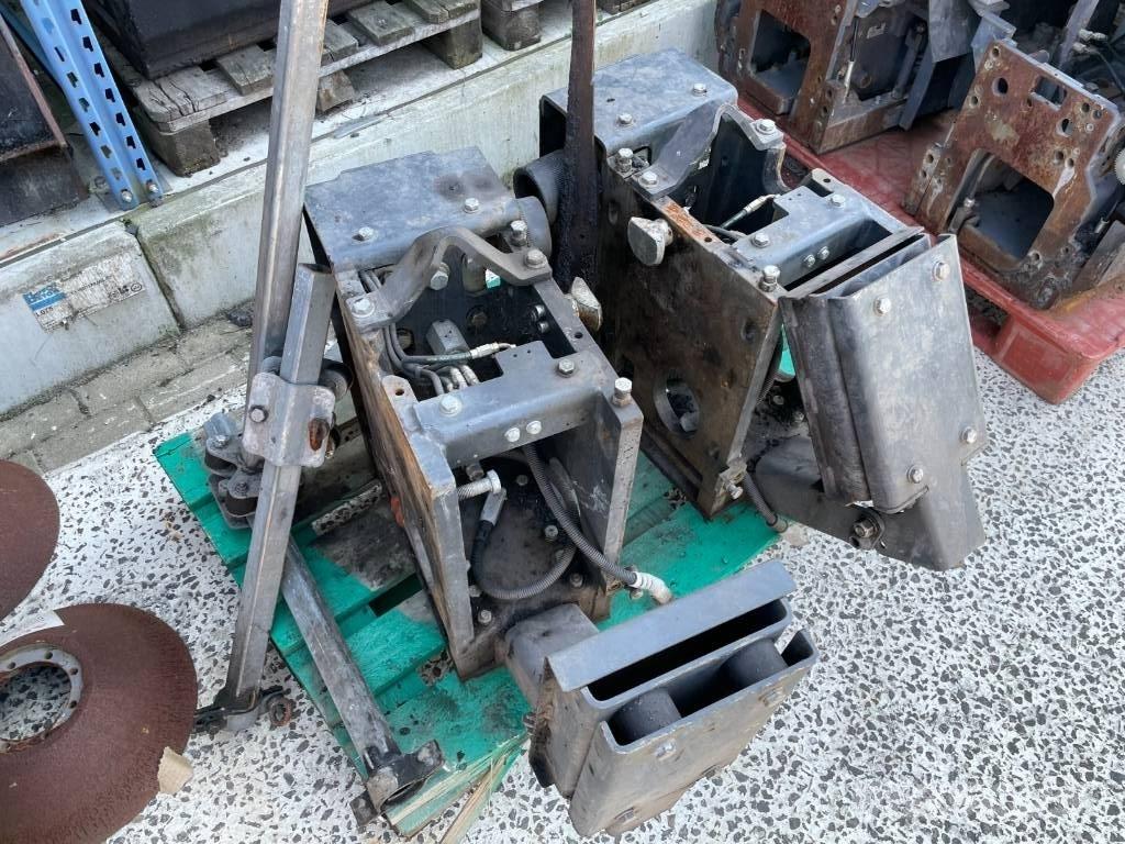 Bomag BF 700 C-2 Асфальтоукладчики