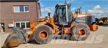 Hitachi ZW 220 Фронтальные погрузчики