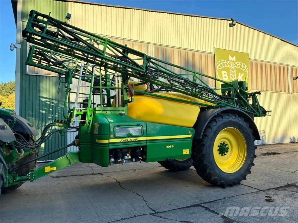 John Deere R952i Прицепные опрыскиватели