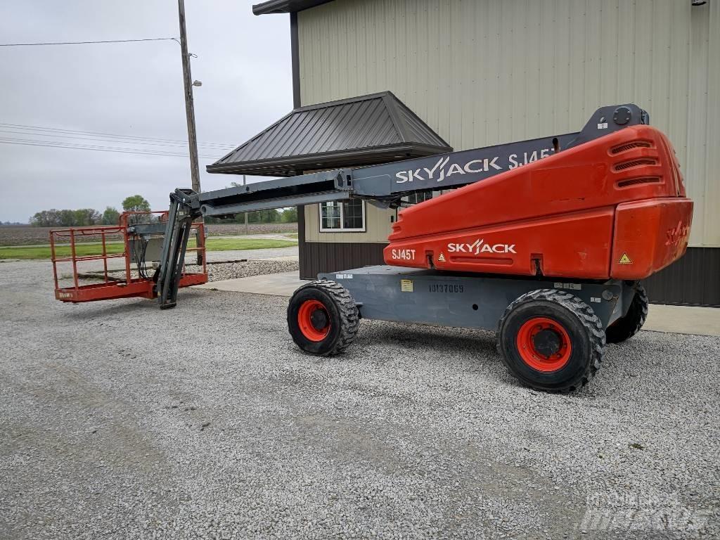 SkyJack SJ 45 T Телескопические подъемники