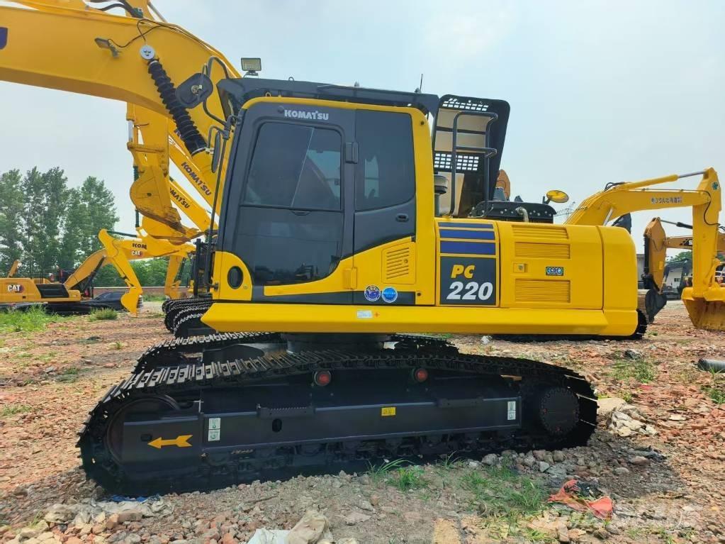 Komatsu PC 220-8 Гусеничные экскаваторы
