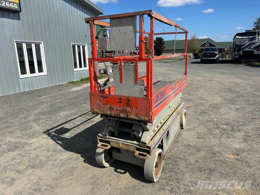 SkyJack SJ 3220 Ножничные подъемники