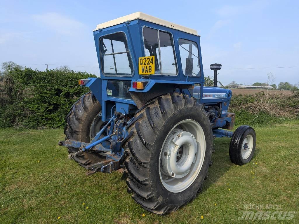 Ford 7000 Трактора