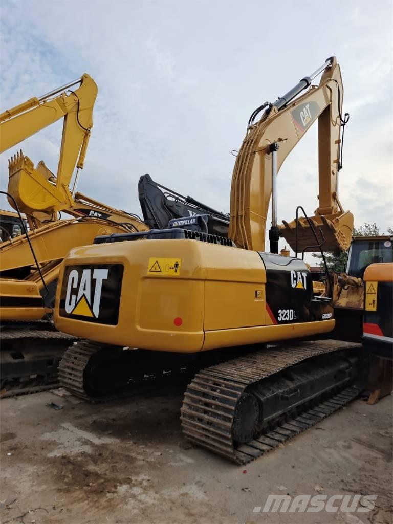 CAT 323 D Гусеничные экскаваторы