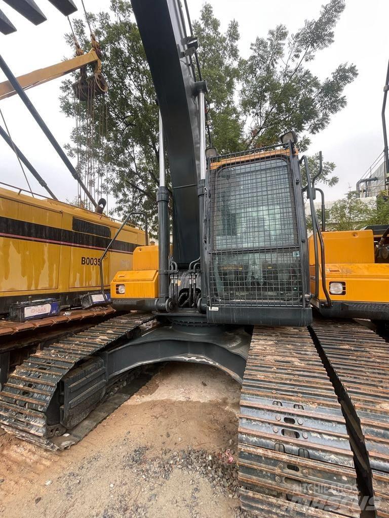Hyundai R210 Гусеничные экскаваторы