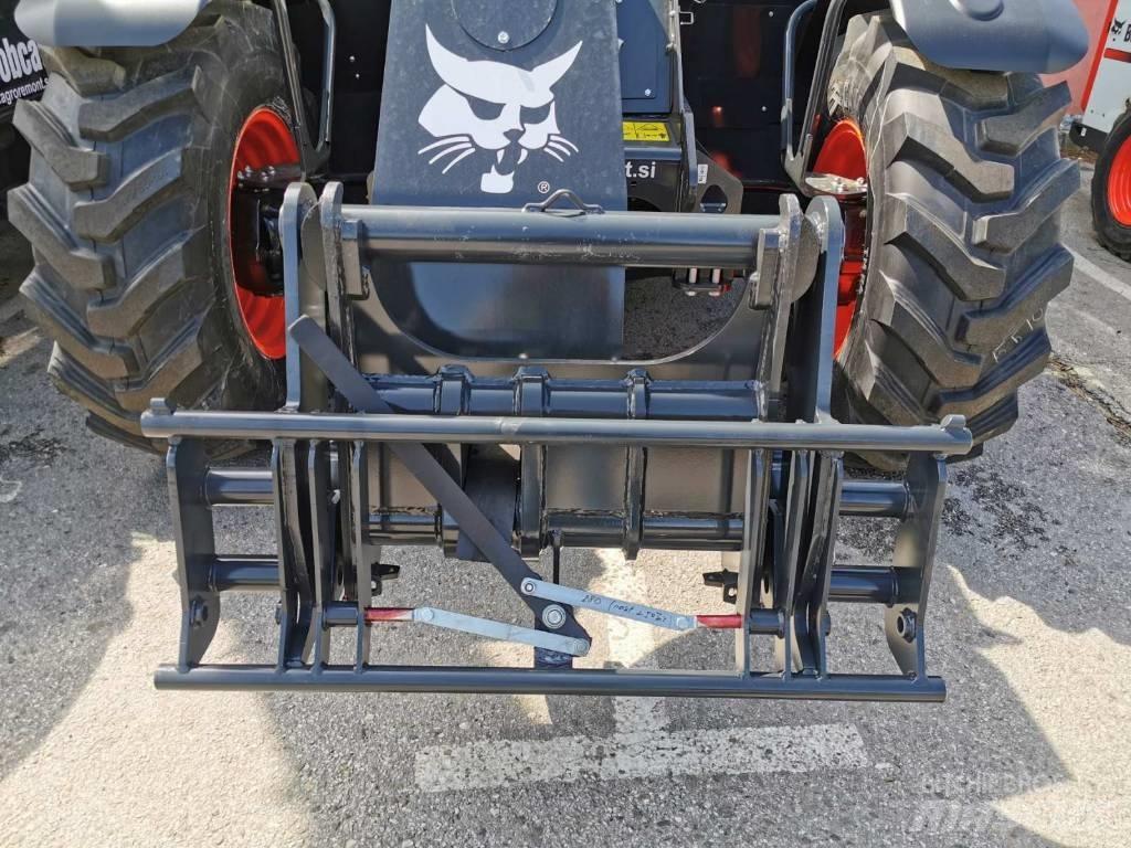 Bobcat ADAPTER EURO Сельскохозяйственные телескопические погрузчики