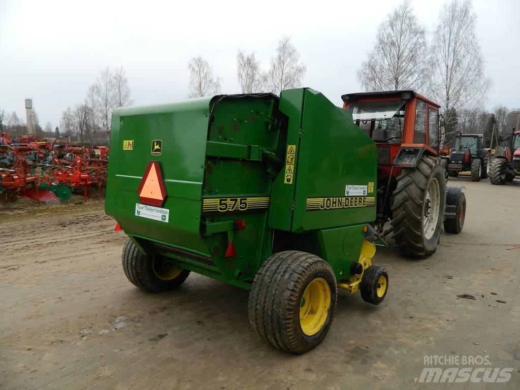John Deere 575 Рулонные пресс-подборщики