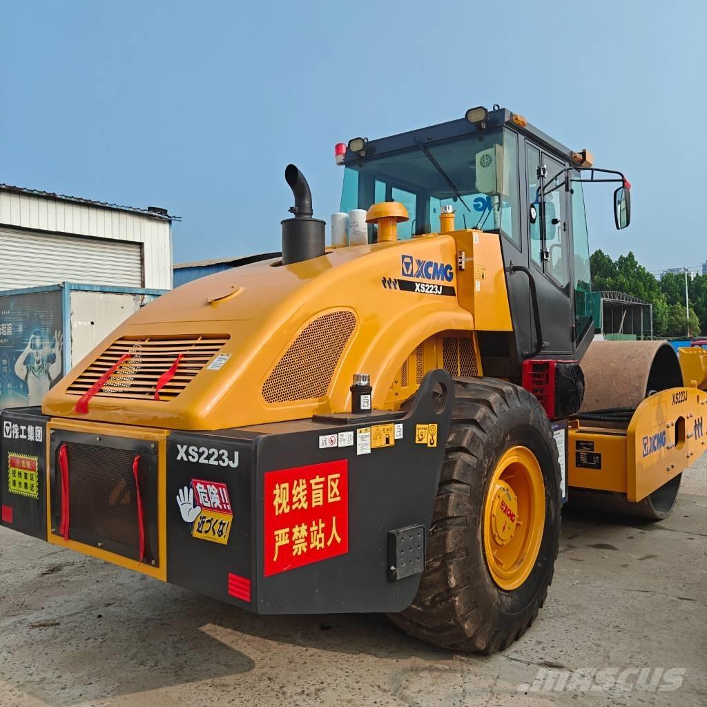 XCMG XS 223 J Грунтовые катки