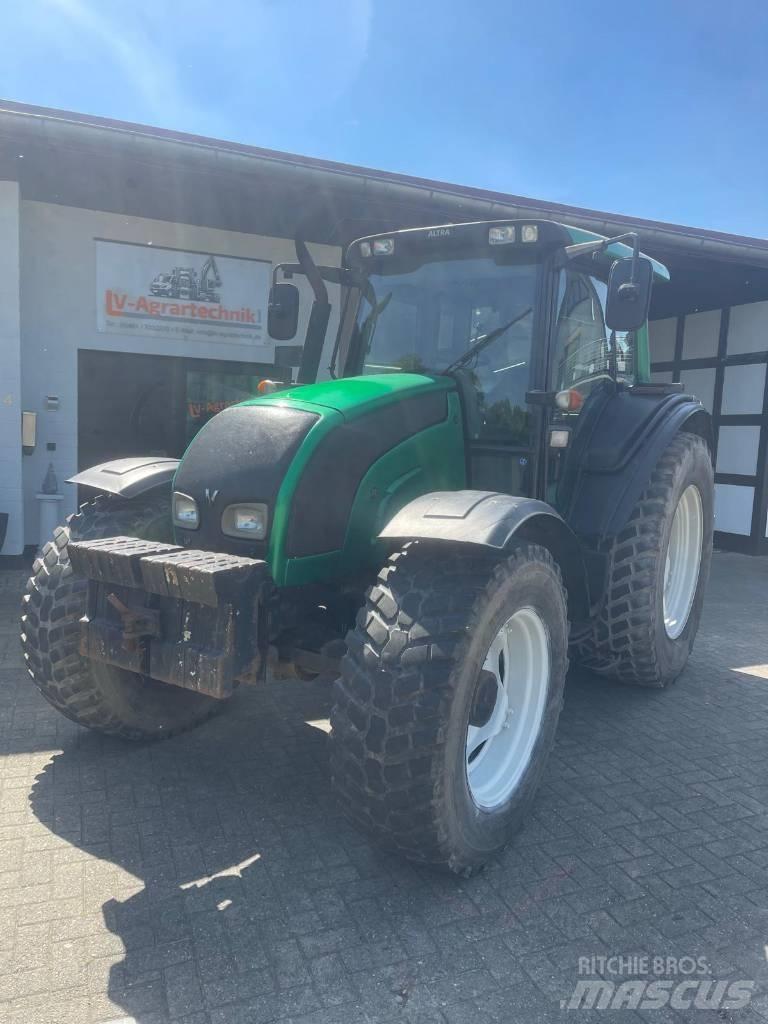 Valtra N 141 Трактора