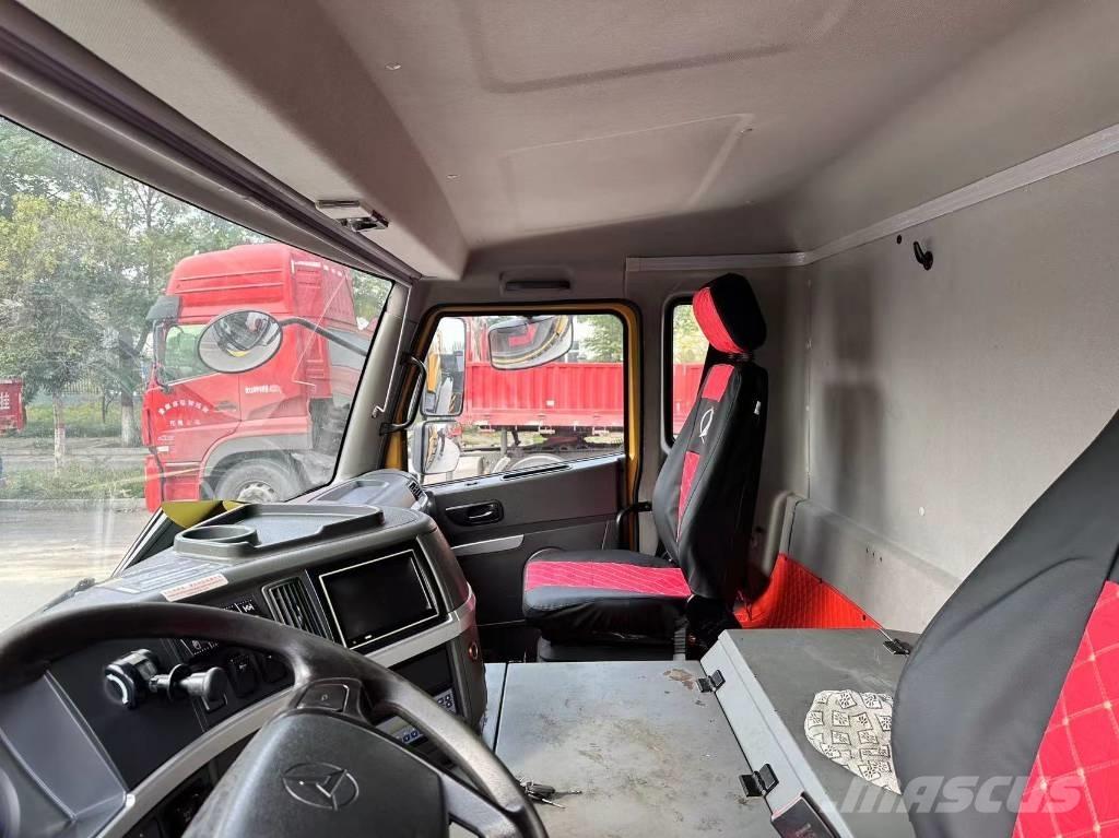 Sany STC1000T Автокраны