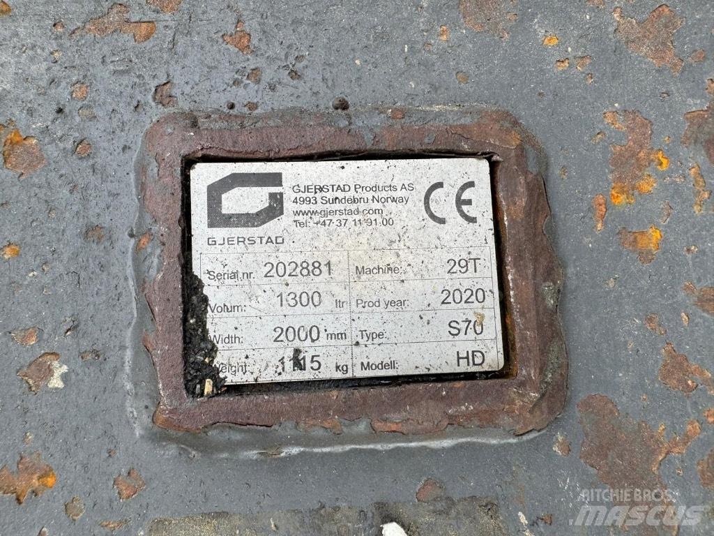 Volvo ECR 235 E Гусеничные экскаваторы