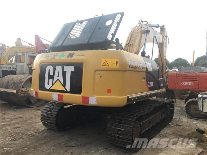 CAT 320D2L Гусеничные экскаваторы