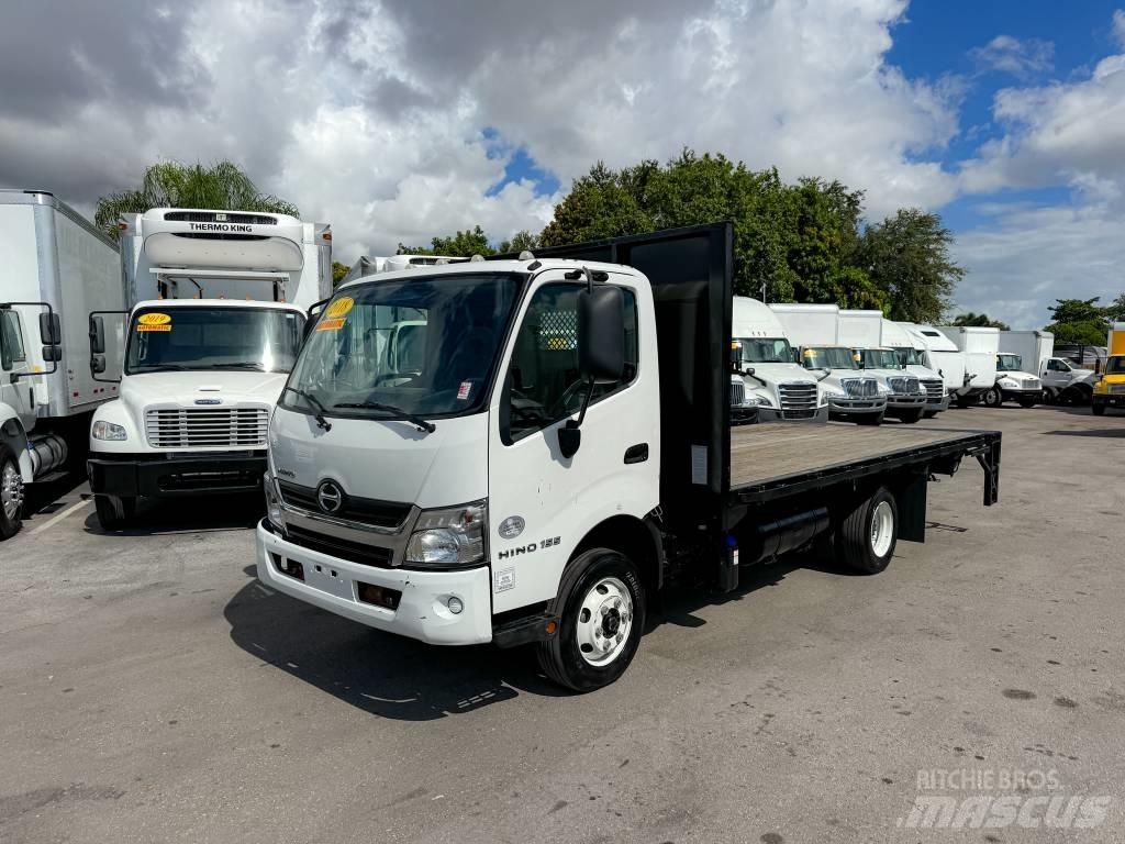 Hino 155 Специальные грузовики