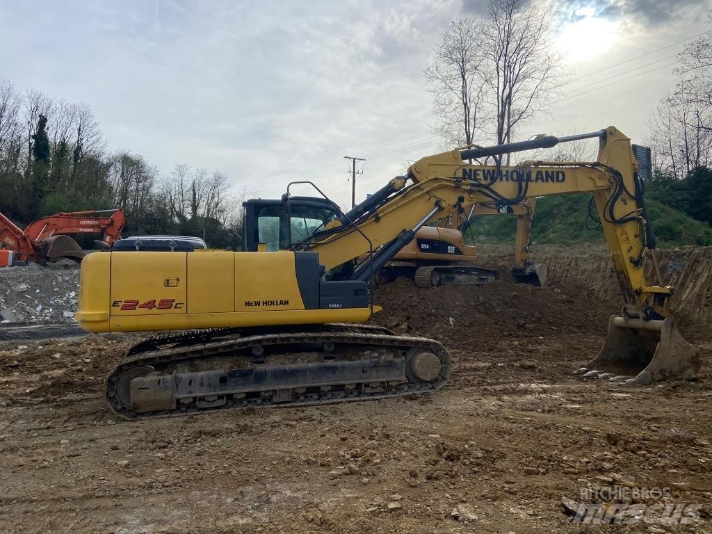 New Holland E245 Гусеничные экскаваторы