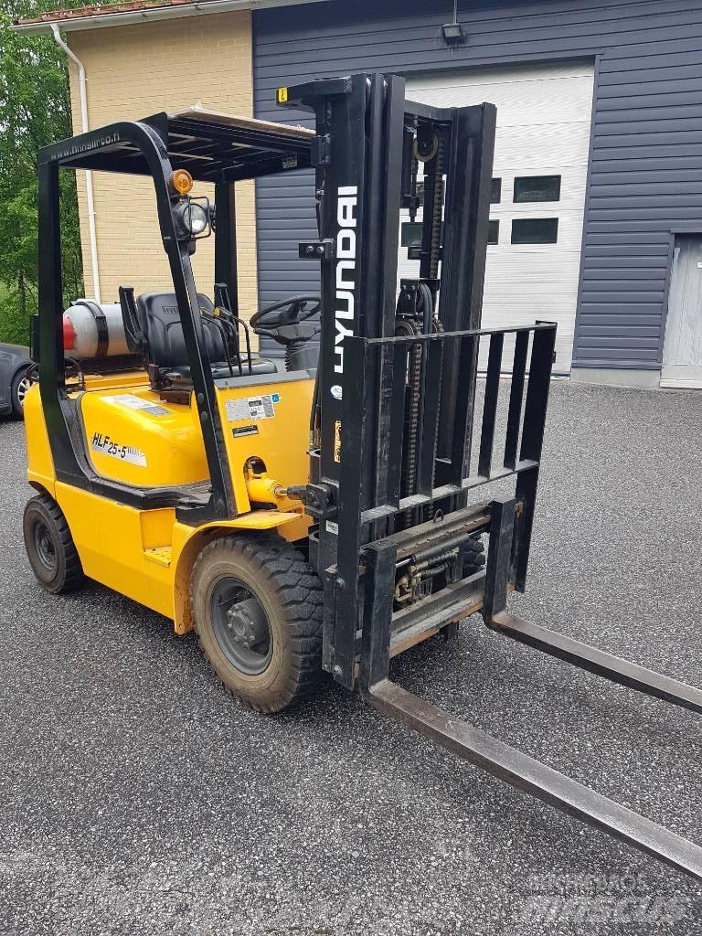 Hyundai HLF 25-5 Газовые погрузчики