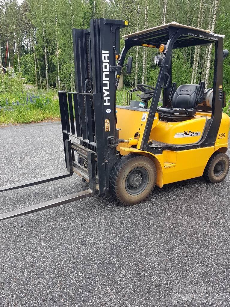Hyundai HLF 25-5 Газовые погрузчики