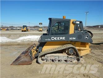 John Deere 323E Мини-погрузчики