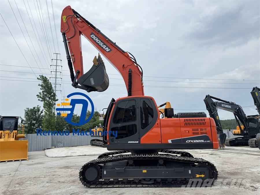 Doosan DX 225 LC-9C Гусеничные экскаваторы