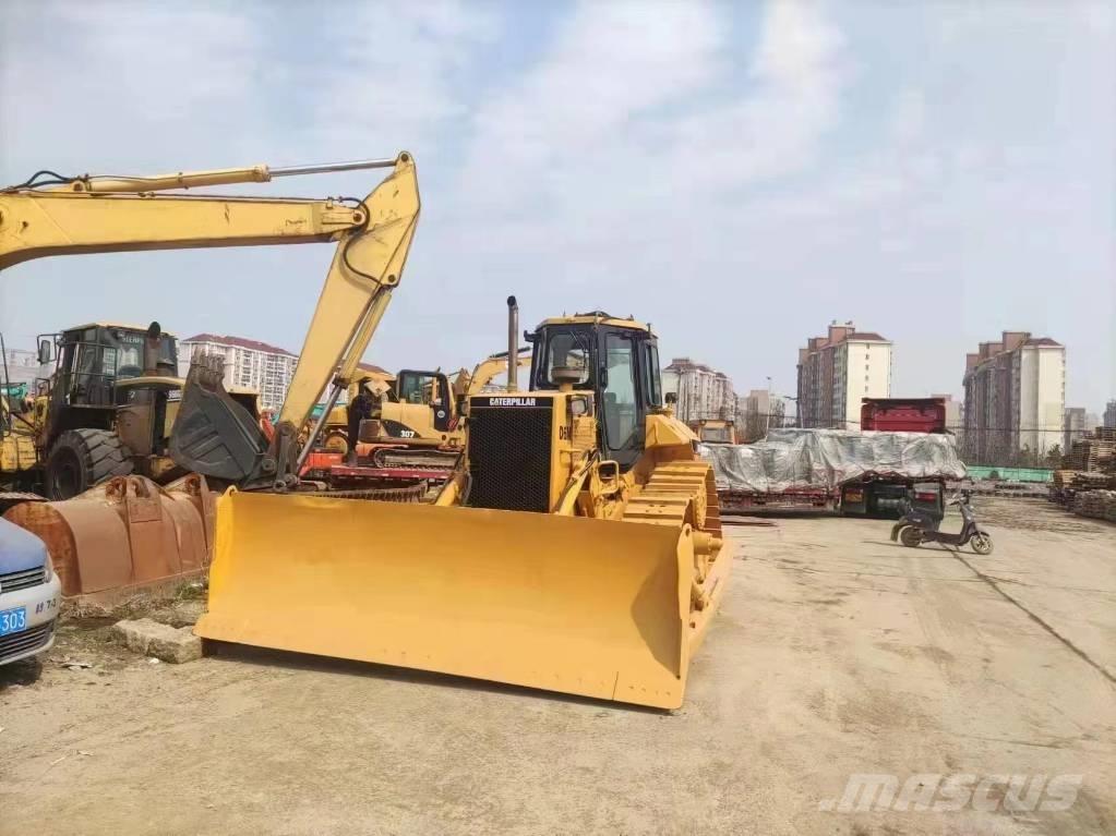 CAT D 6 M Гусеничные бульдозеры
