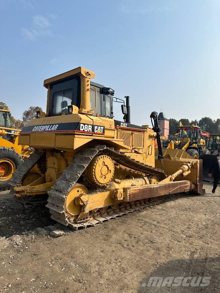 CAT D8R Гусеничные бульдозеры