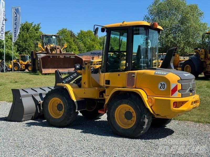Volvo L 35 G Фронтальные погрузчики