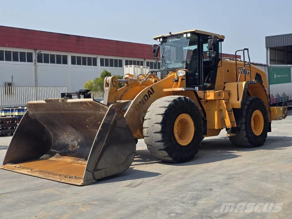 Hyundai HL 975 Фронтальные погрузчики