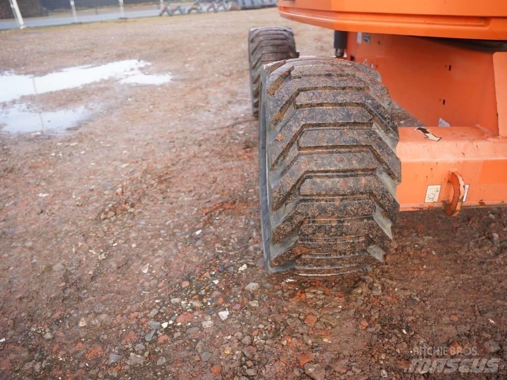 JLG 520 AJ Коленчатые подъемники