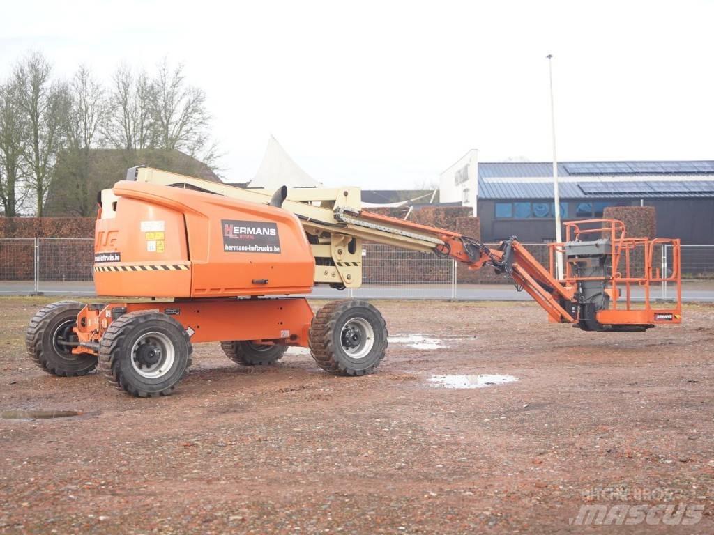 JLG 520 AJ Коленчатые подъемники