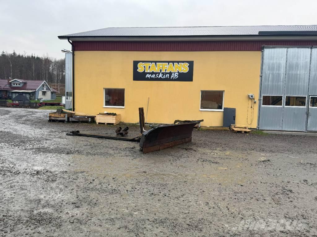 Holms 3.0M Снежные отвалы и плуги