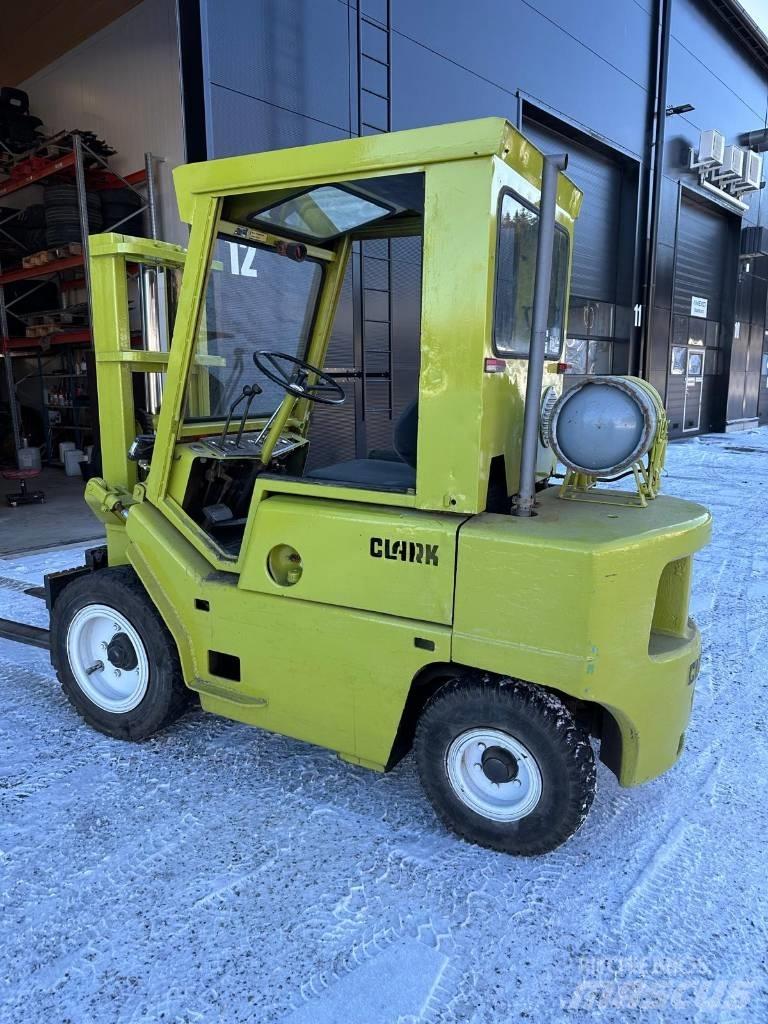 Clark C500Y-55 Газовые погрузчики