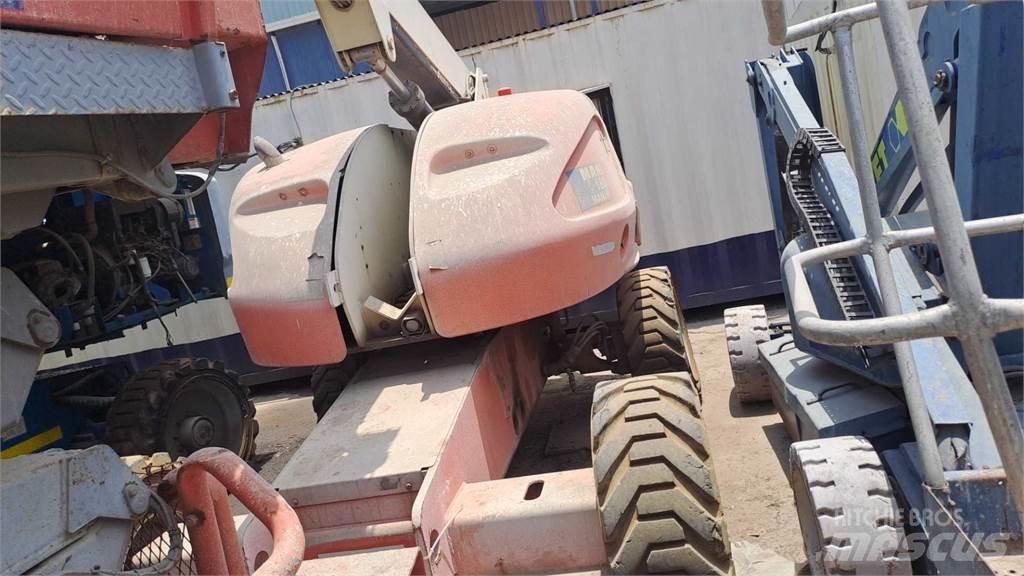 JLG 460SJ Телескопические подъемники