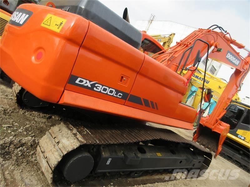 Doosan DX 300 Гусеничные экскаваторы