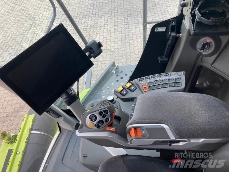 CLAAS LEXION 6700 Зерноуборочные комбайны