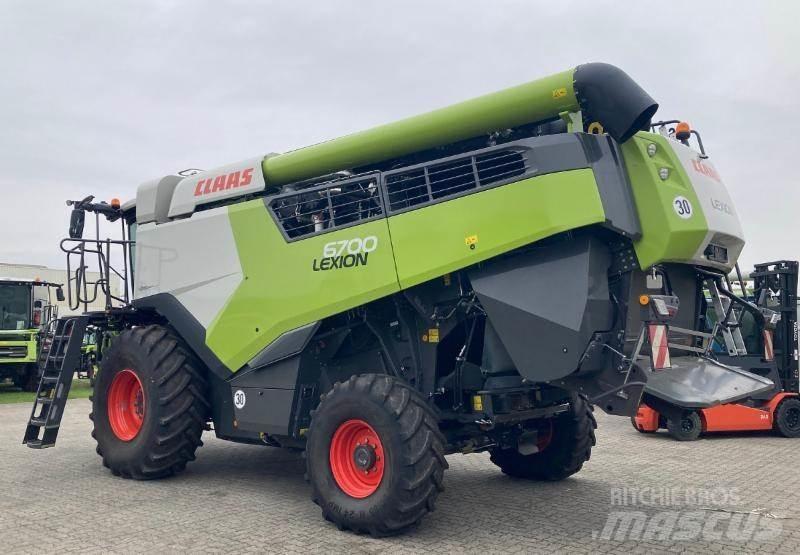 CLAAS LEXION 6700 Зерноуборочные комбайны