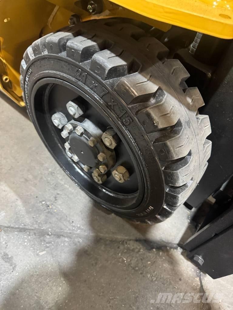 CAT FGC25N Другие складские механизмы