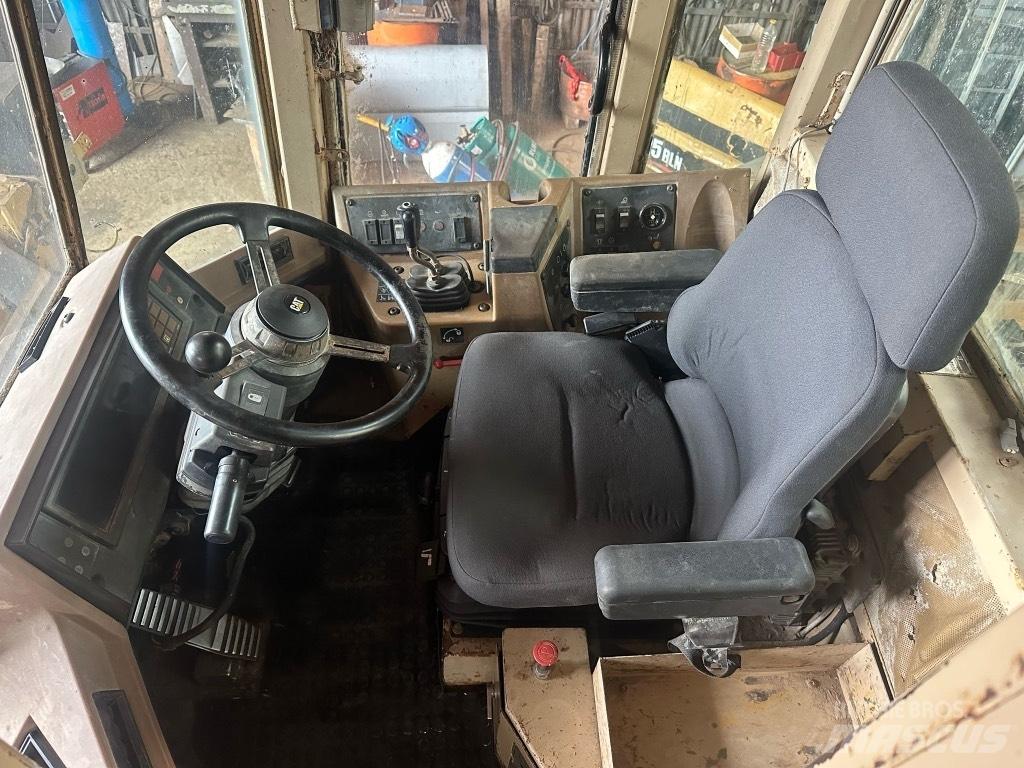 CAT 970 F Фронтальные погрузчики