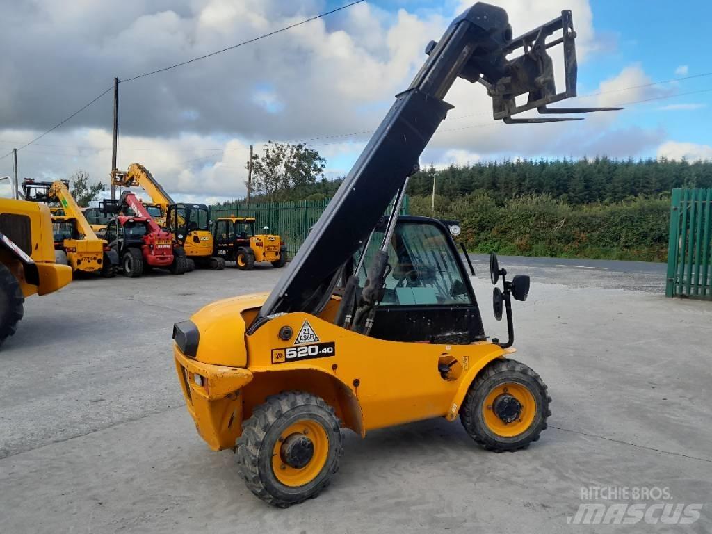 JCB 520-40 Сельскохозяйственные телескопические погрузчики