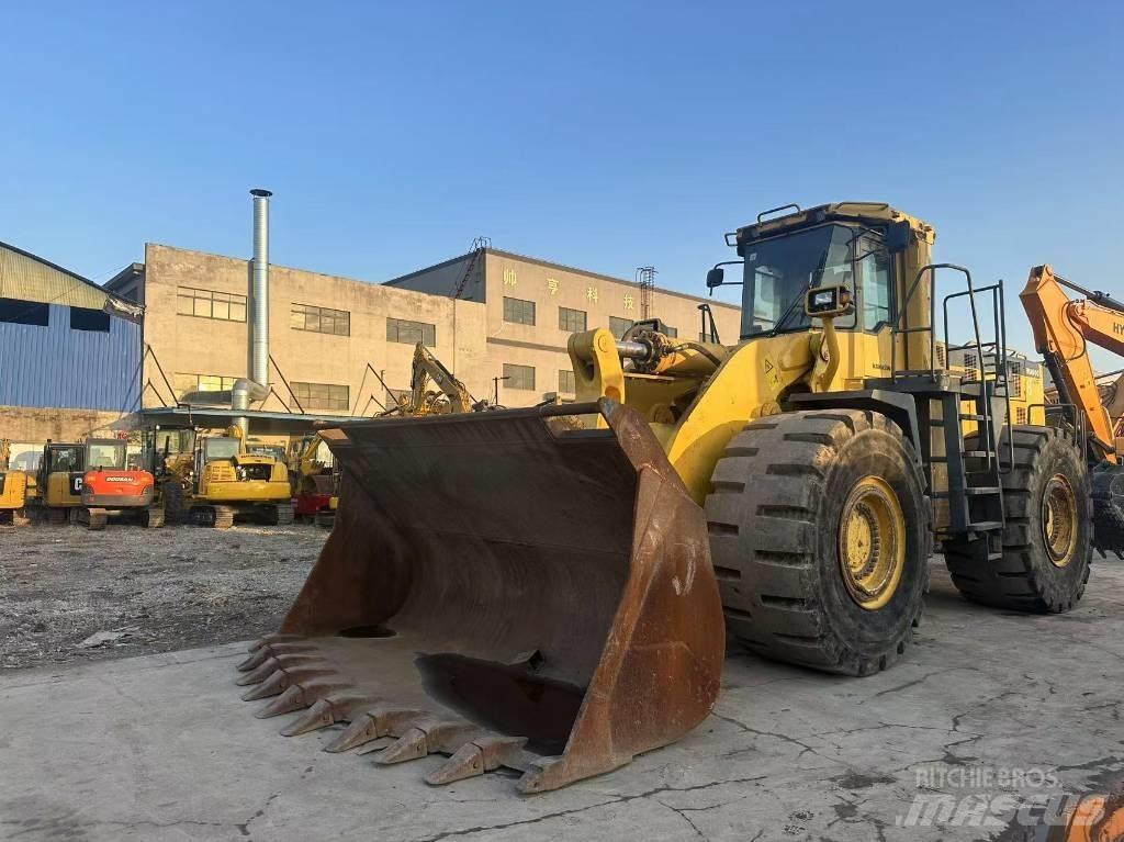 Komatsu WA 600 Фронтальные погрузчики