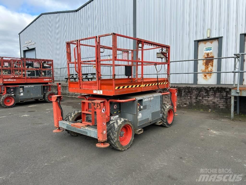 SkyJack SJ 6826 RT Ножничные подъемники