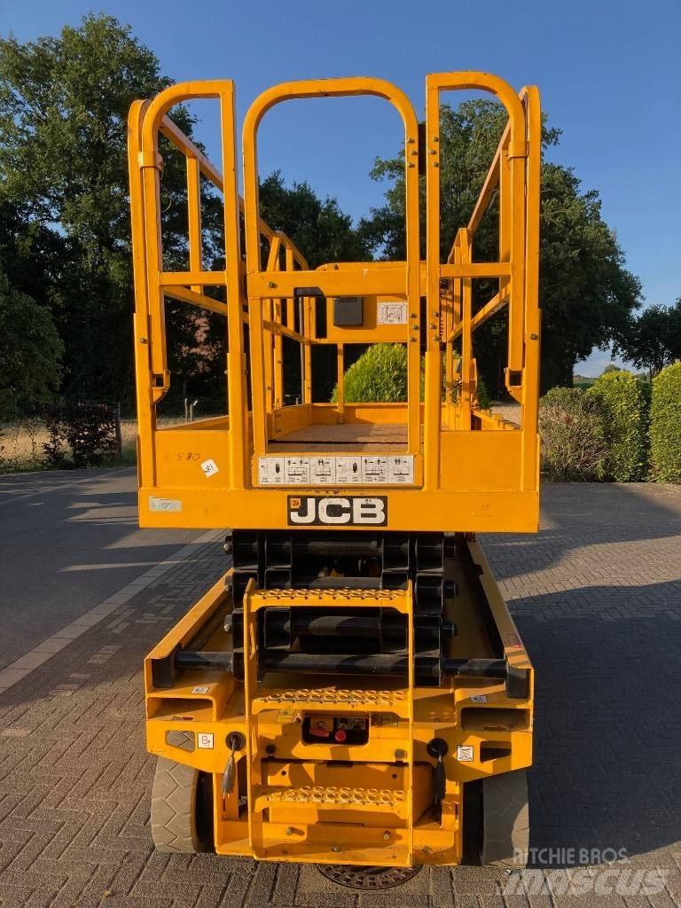 JCB S 2646 E Ножничные подъемники