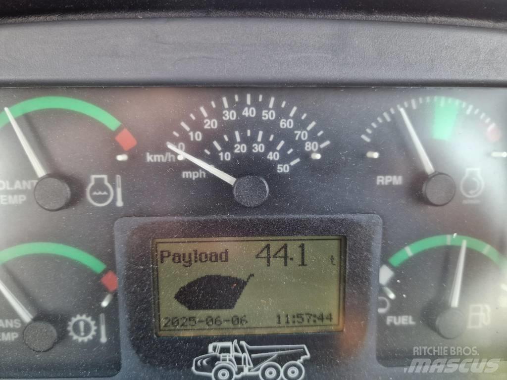 Bell B 40 D Шарнирно-сочленённые самосвалы