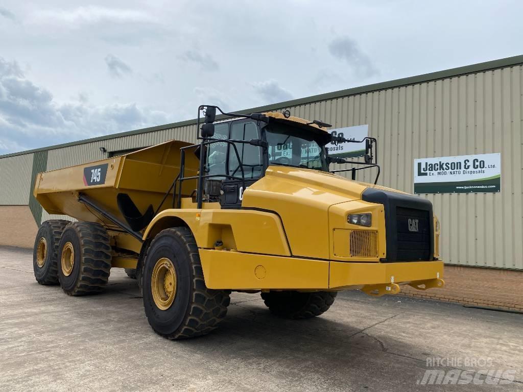 CAT 745 C Шарнирно-сочленённые самосвалы
