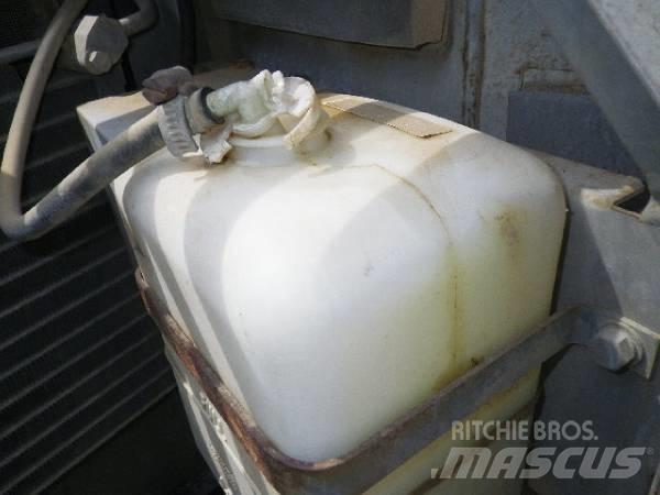 Hitachi EX100-3 Гусеничные экскаваторы